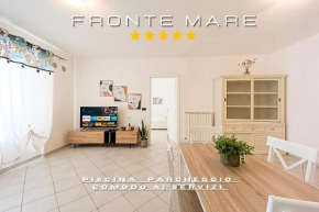 FRONTE MARE-PISCINA- PISTA CICLABiLE